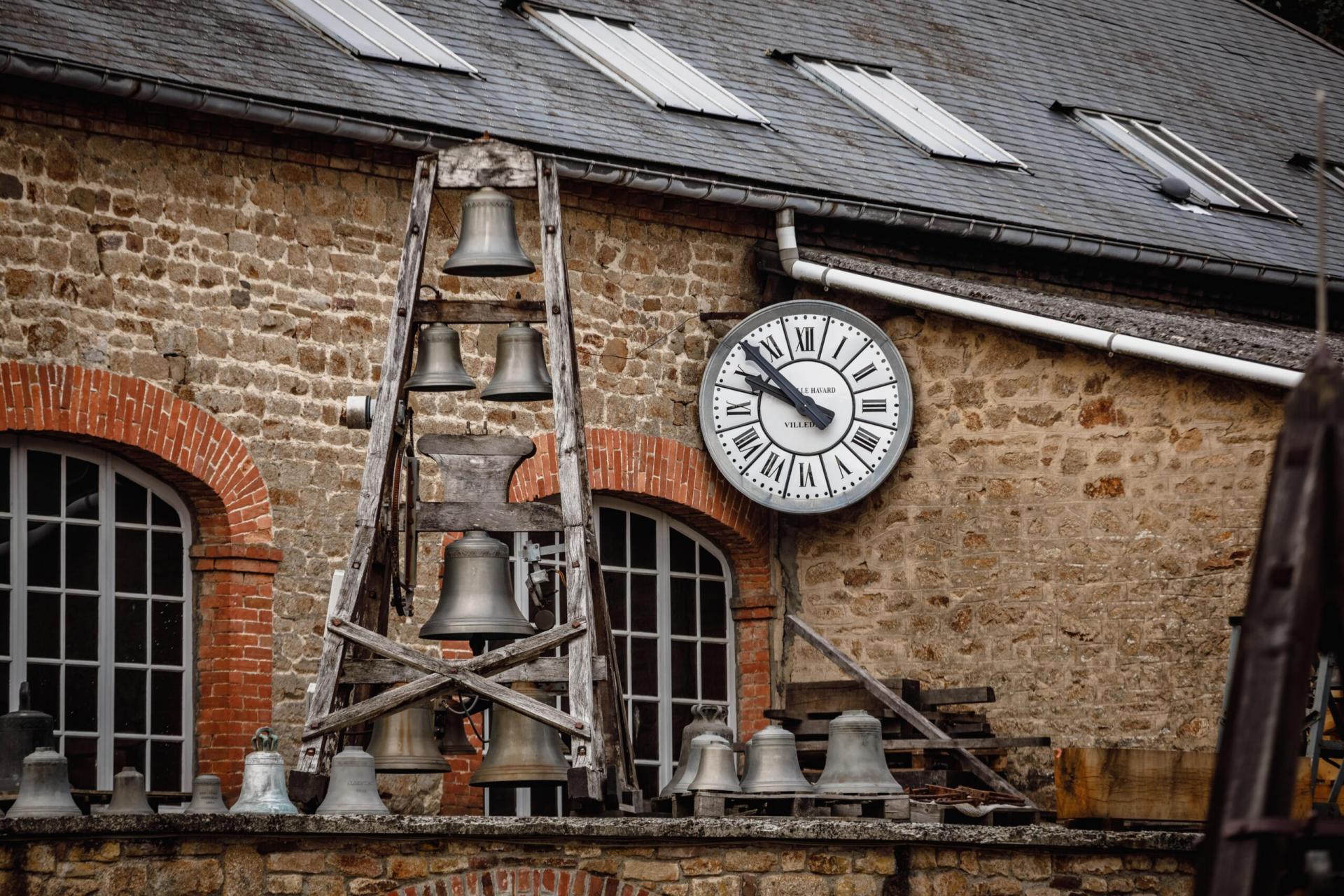 Fonderie cornille havard cloches et horloge villedieu les poeles valentin pacaut the explorers the explorers valentin pacaut scaled